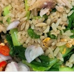 ข้าวผัดปลาเค็ม