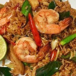 ข้าวผัดต้มยำทะเล