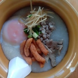 โจ๊กใส่ไข่ลวก