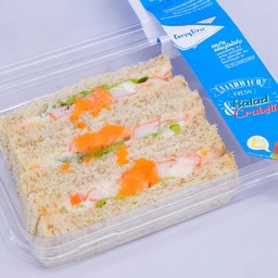 แซนวิชสลัดปูอัดไข่กุ้ง