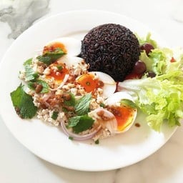 ข้าวไรซ์เบอรี่ลาบอกไก่ไข่มะตูมA27