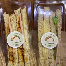 Aom’s house Sandwich