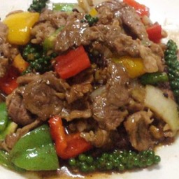 ผัดพริกไทยดำ (กับข้าว)