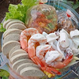 เกาเหลา หมูยอกุ้งสุก หมึก 2