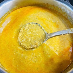 ขนมจีน (น้ำยาปูใต้)