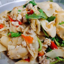 ผัดหน่อไม้ดองใส่หมูสับ (ราดข้าว) **หน่อไม้ดองนะคะ**