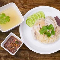 มิสเตอร์เบนซ์ข้าวมันไก่ ซอยอัลลาย์