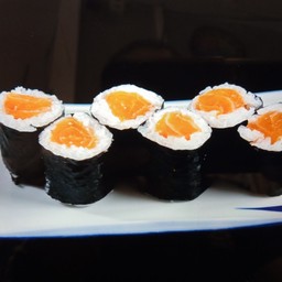 แซลมอนมากิ