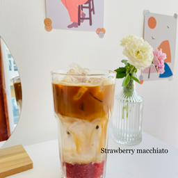 Strawberry macchiato