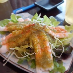 สลัดกุ้งแซ่บ