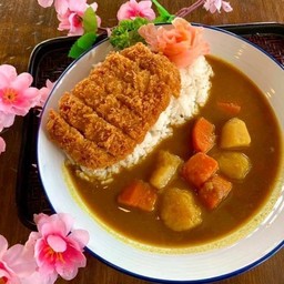 ข้าวแกงกะหรี่หมูทงคัตซึ