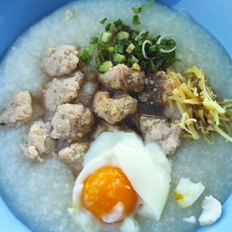 โจ๊กหมูล้วน (ใส่ไข่)