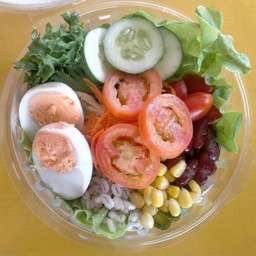 สลัดไข่ต้ม