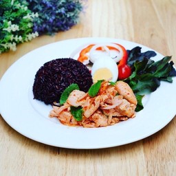 ข้าวไรซ์เบอรี่น้ำตกแซลมอนรมควันไข่มะตูมA15