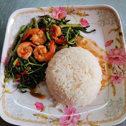 (ลด15%)ผัดผักกระเฉดราดข้าว