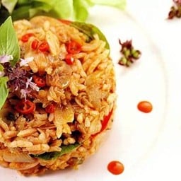 ข้าวผัดต้มยำหมู