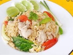 ข้าวผัดไก่จานเล็ก