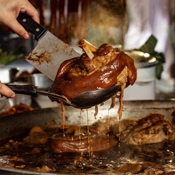 ขาหมู 1ขา