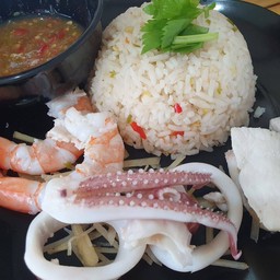 ข้าวคลุกพริกเกลือทะเล