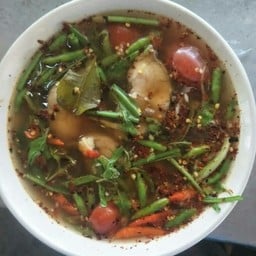 ร้านป้าแสงอาหารป่าสระน้ำหนองยายรักษ์