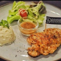 ST22 สเต็กไก่พริกไทยดำ Chicken steak