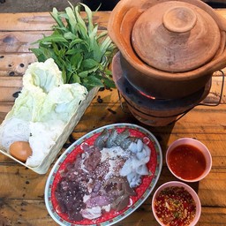 จิ้มจุ่มชุดหมูล้วน