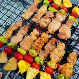 ข้าวกล่อง&ของทานเล่น ลูกชิ้น
