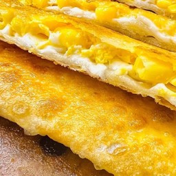 โรตีใส่ข้าวโพด (เพิ่มท็อปปิ้ง)