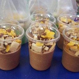 ปังเย็นกาแฟถังทอง #ร้านแยกทอปปิ้งไปโรยทานเองนะจ๊ะ ❤