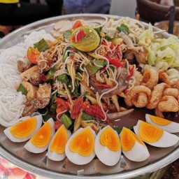 ก๋วยเตี๋ยวบ้านนอกสูตรโบราณ หนองทรายขาว