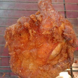 ข้าวเหนียวไก่ทอดตะวันโต สาขา1หน้าไทยพานิชย์