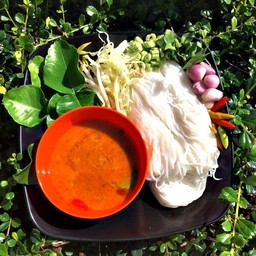 Eco kha-nom-jeen “อีโค่ ขนมจีน”