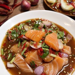 ยำแซลม่อน