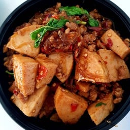 ข้าวราดกระเพราวุ้นเส้น+หมูสับ+หมูยอ