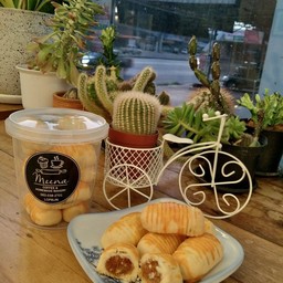 คุกกี้ตัวหนอนไส้สับปะรด