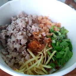 ข้าวต้มหมูสับ , ไก่