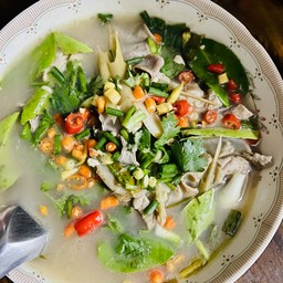 ต้มเเซ่บเครืองในหมู