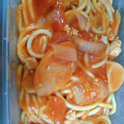 สปาเก็ตตี้ปูอัดไส้กรอกซอสเมนูขายดีในร้านต้องจัด
