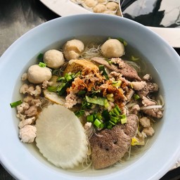 น้ำใส