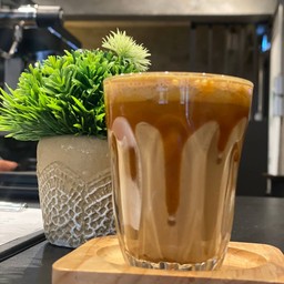 คาราเมลมัคคิอาโต้ร้อน