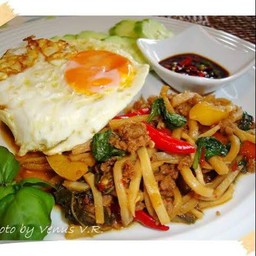 ข้าวราดพริกแกงหน่อไม้