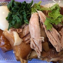 ขาหมู&เล้งแซ่บ(ปากระเบิด) ตลาดรวมโชค