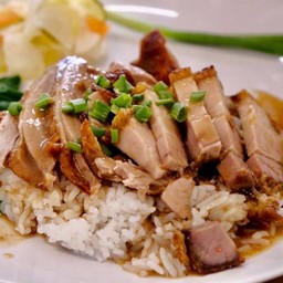 ข้าวเป็ดย่าง+หมูกรอบ