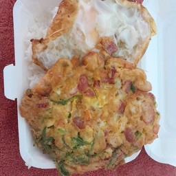 น้องเชน้ำผลไม้ปั่นลูกชิ้นทอดเจริญกรุง57