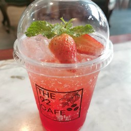 สตอเบอรี่โซดา