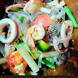 ตำเส้นแก้วไหลบัวทะเล(กุ้งสุกหมึกลวกหอยแครง)