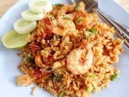 ข้าวผัดต้มยำทะเล