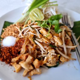 ผัดไท เส้นจันท์