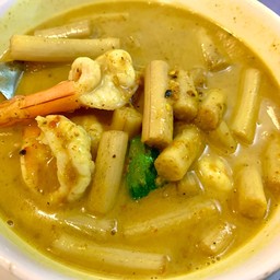 แกงกะทิกุ้งไหลบัว