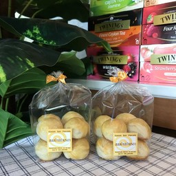 ขนมเป๊ยะ(ถั่วไข่เค็ม)